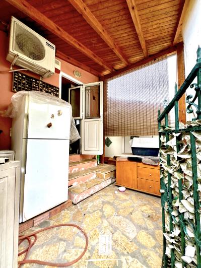 Image No.9-1 Bed House for sale