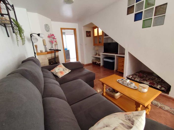 Image No.12-3 Bed Townhouse for sale