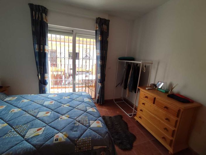 Image No.19-3 Bed Townhouse for sale