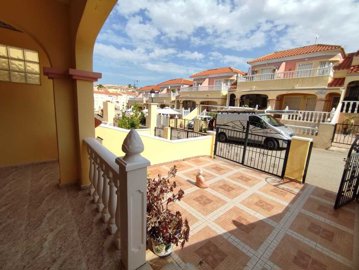 town-house-villamartin-cl069-10