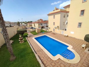 town-house-villamartin-cl069-3