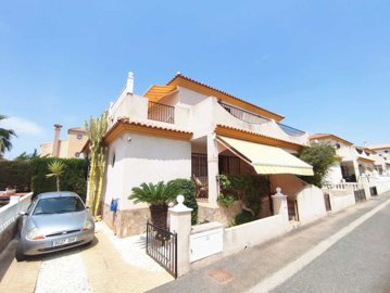 quad-house-playa-flamenca-cl062-1