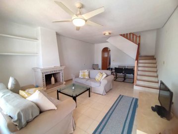 town-house-villamartin-cl057-2