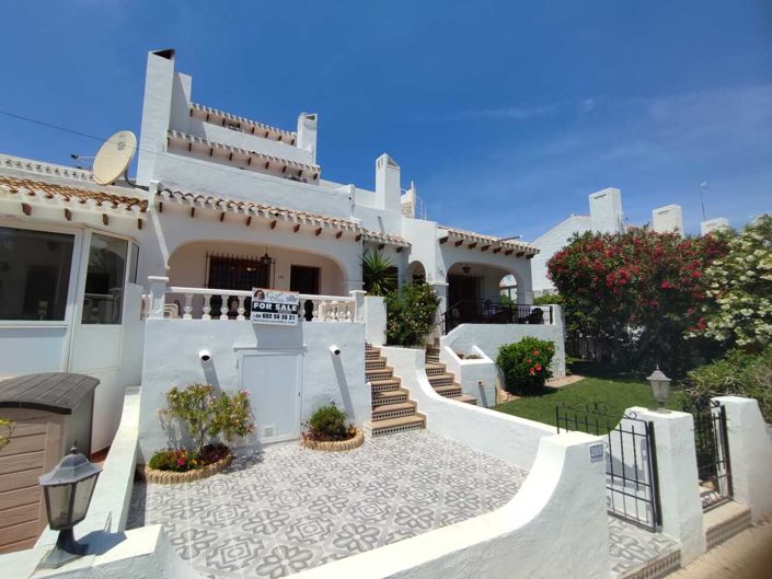 Image No.26-3 Bed Townhouse for sale