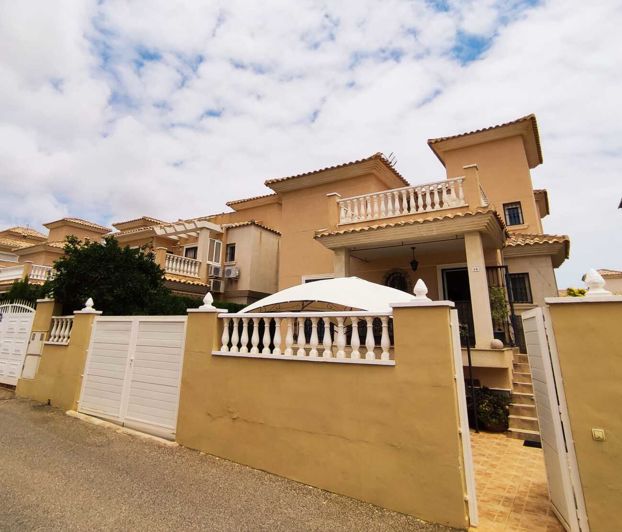 Image No.11-3 Bed Villa for sale