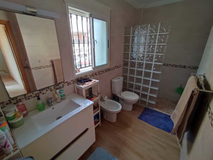 Image No.24-3 Bed Villa for sale