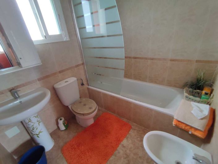 Image No.11-5 Bed Townhouse for sale