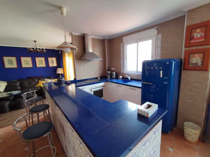 Image No.17-5 Bed Townhouse for sale