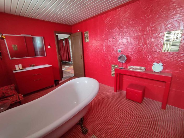 Image No.24-5 Bed Townhouse for sale