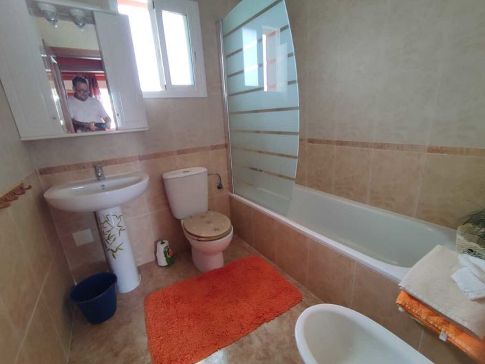 Image No.28-5 Bed Townhouse for sale