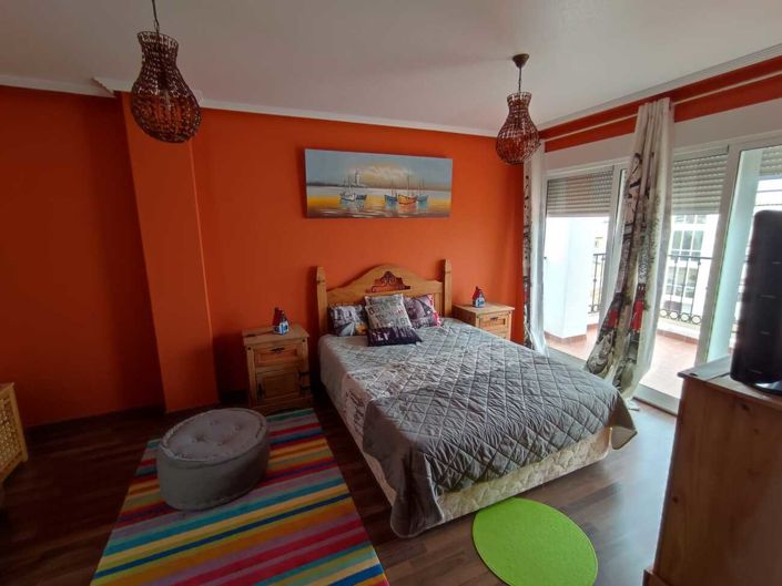 Image No.9-5 Bed Townhouse for sale