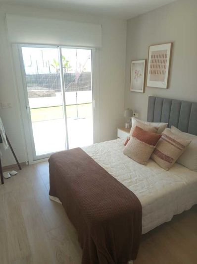 Image No.5-2 Bed Apartment for sale