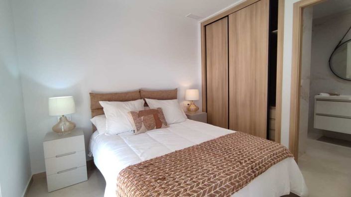 Image No.13-3 Bed Apartment for sale