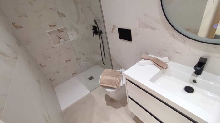 Image No.18-3 Bed Apartment for sale