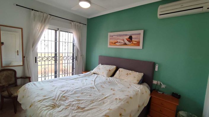 Image No.28-3 Bed Townhouse for sale