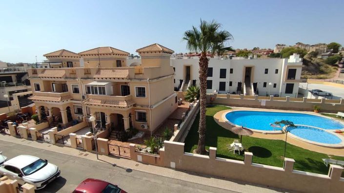 Image No.33-3 Bed Townhouse for sale