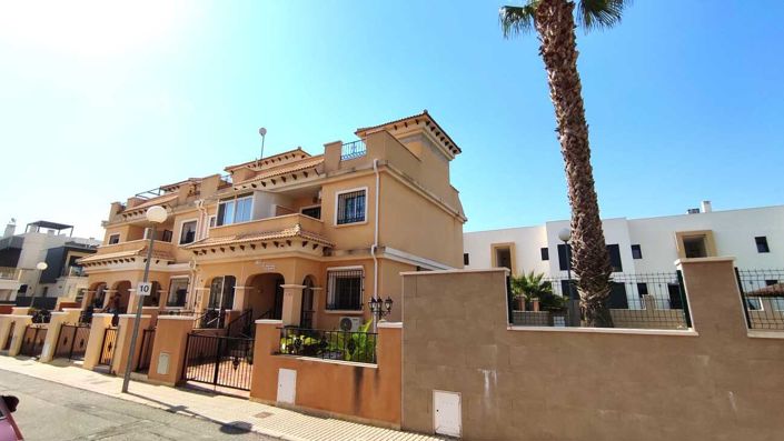 Image No.9-3 Bed Townhouse for sale