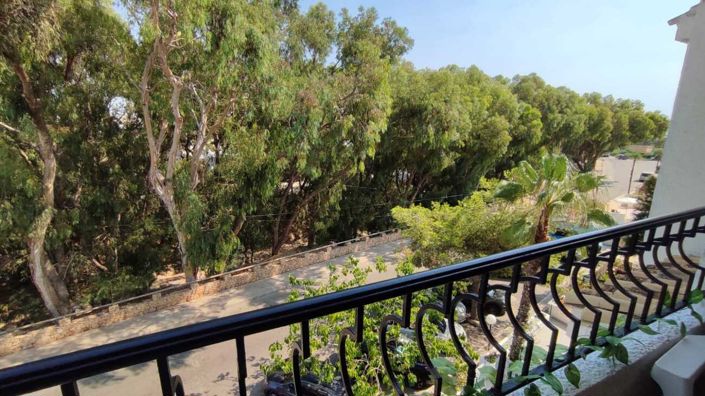 Image No.15-2 Bed Property for sale