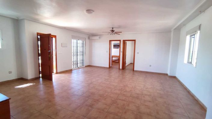 Image No.14-5 Bed Villa for sale