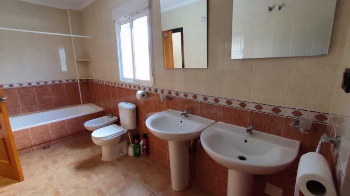 Image No.4-5 Bed Villa for sale