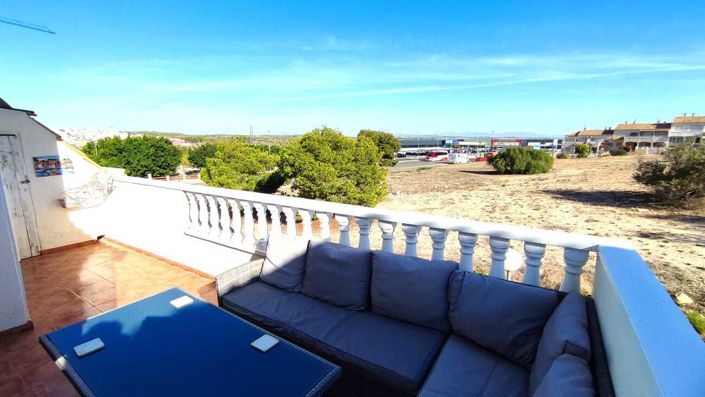 Image No.10-Appartement de 2 chambres à vendre à Los Altos