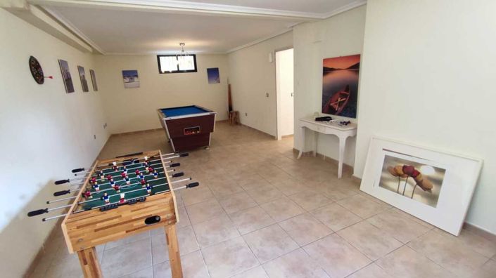 Image No.4-Villa de 4 chambres à vendre à Villamartin