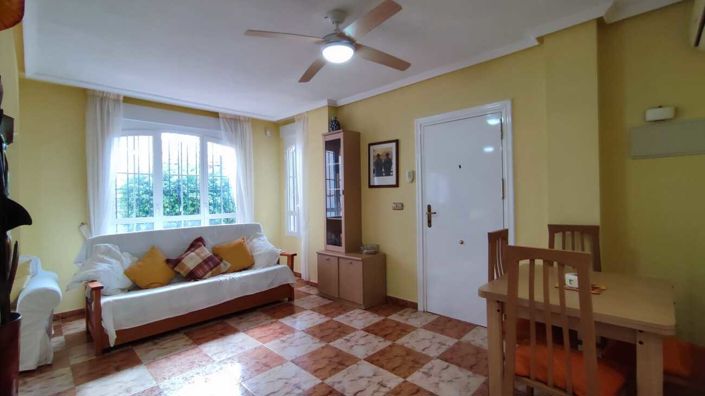 Image No.3-Villa de 2 chambres à vendre à Cabo Roig