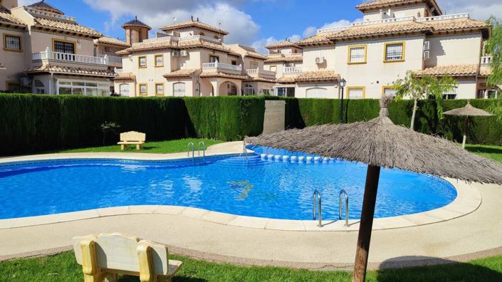 Image No.21-Villa de 2 chambres à vendre à Cabo Roig