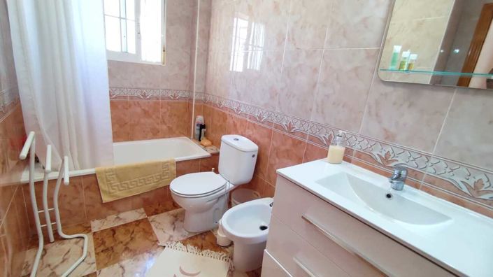 Image No.6-Villa de 2 chambres à vendre à Cabo Roig