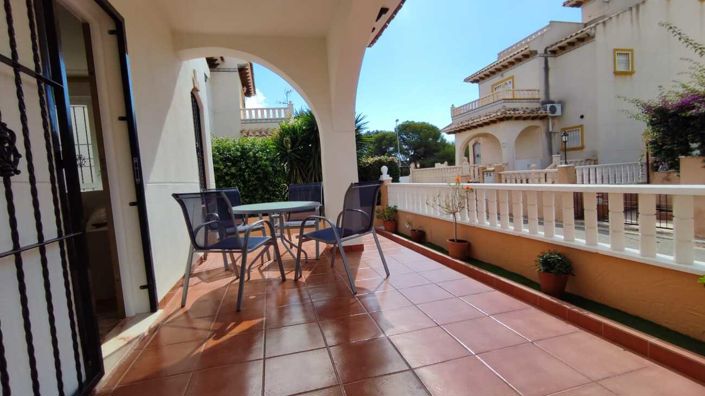 Image No.10-Villa de 2 chambres à vendre à Cabo Roig