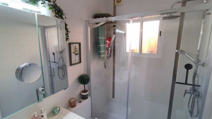 Image No.17-2 Bed Bungalow for sale