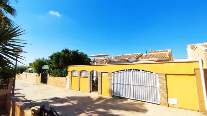 Image No.23-2 Bed Bungalow for sale