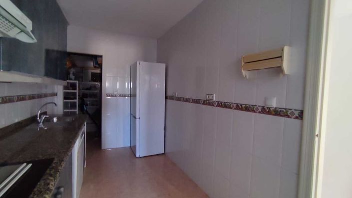 Image No.19-3 Bed Apartment for sale