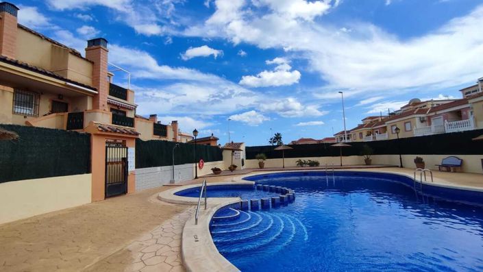 Image No.24-3 Bed Apartment for sale