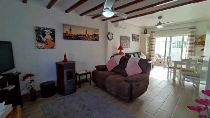 Image No.12-2 Bed Townhouse for sale