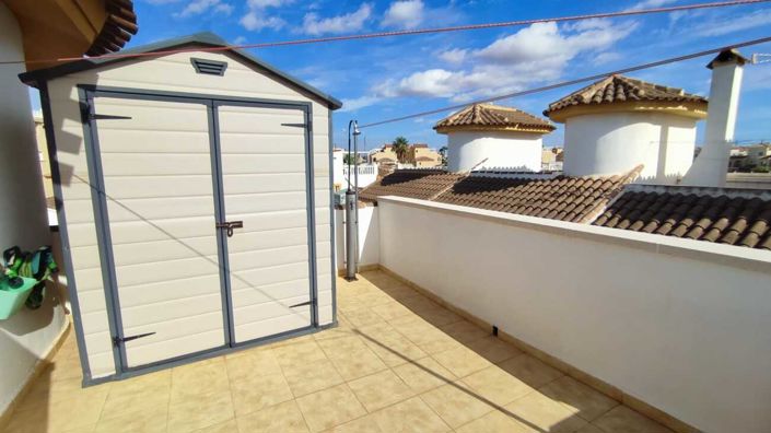 Image No.25-2 Bed Townhouse for sale