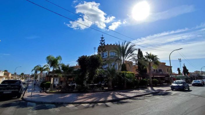 Image No.8-4 Bed Villa for sale