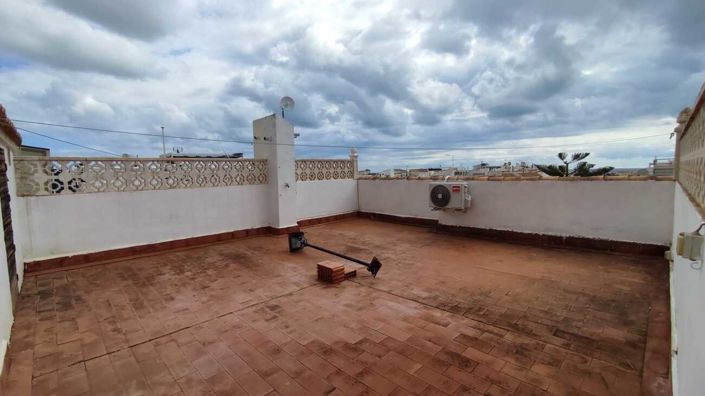 Image No.17-2 Bed Apartment for sale