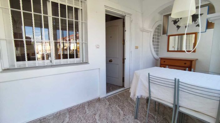 Image No.13-2 Bed Townhouse for sale