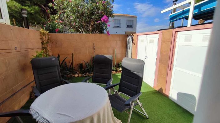 Image No.15-2 Bed Townhouse for sale