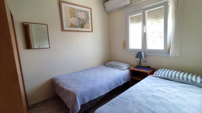 Image No.19-2 Bed Townhouse for sale