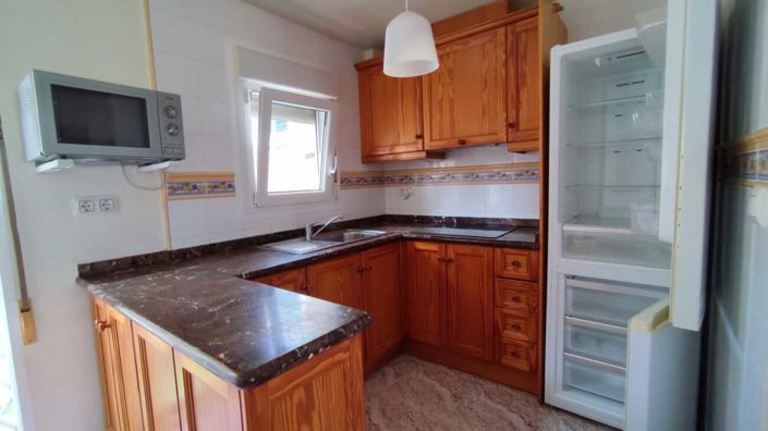 Image No.7-2 Bed Townhouse for sale