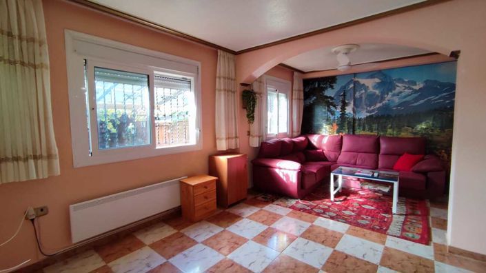 Image No.14-3 Bed Quad for sale