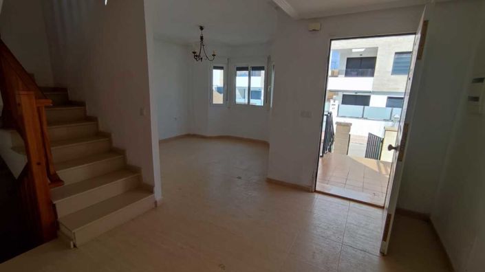 Image No.19-3 Bed House for sale