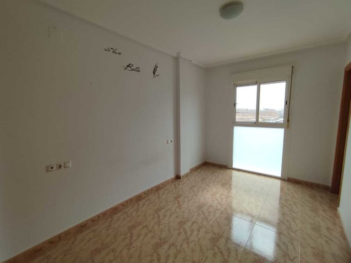 Image No.15-3 Bed Townhouse for sale