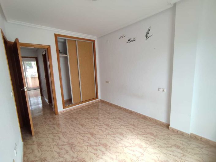 Image No.5-3 Bed Townhouse for sale