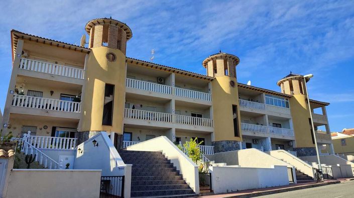 Image No.27-2 Bed Apartment for sale