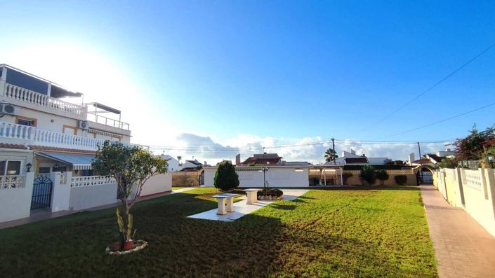 Image No.8-2 Bed Bungalow for sale