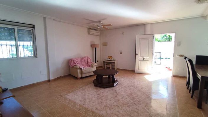 Image No.15-3 Bed Villa for sale