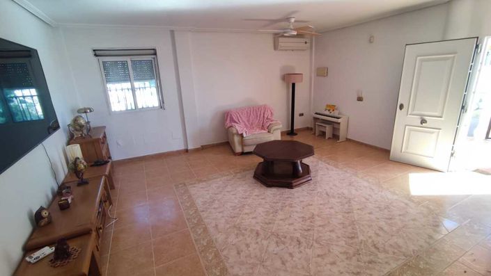 Image No.3-3 Bed Villa for sale